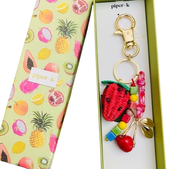 🔹️ Piper K 🔹Colorful Wicker Strawberry Cherry Keychain  Bag Charm Accessory 🍓 - Picture 1 of 6